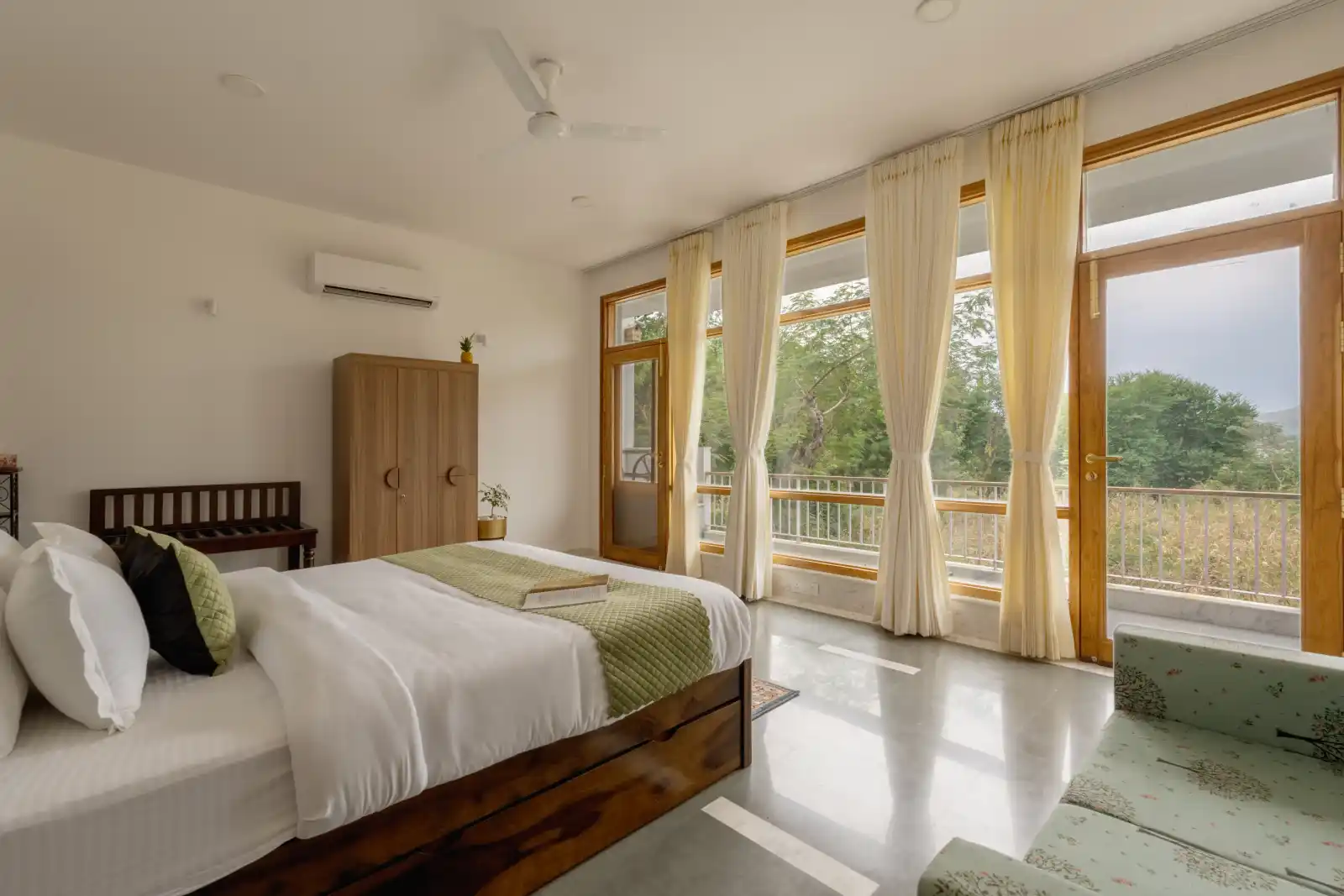 SaffronStays Villa Bougain, Udaipur