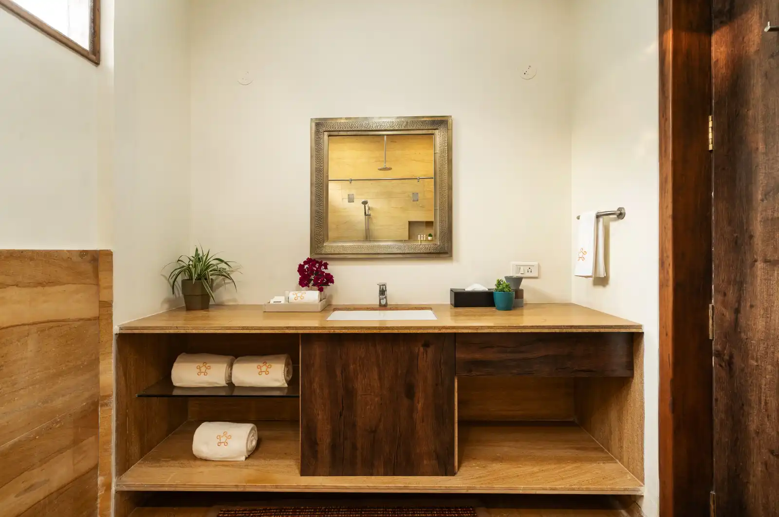 SaffronStays Vinayalam, Mahabaleshwar