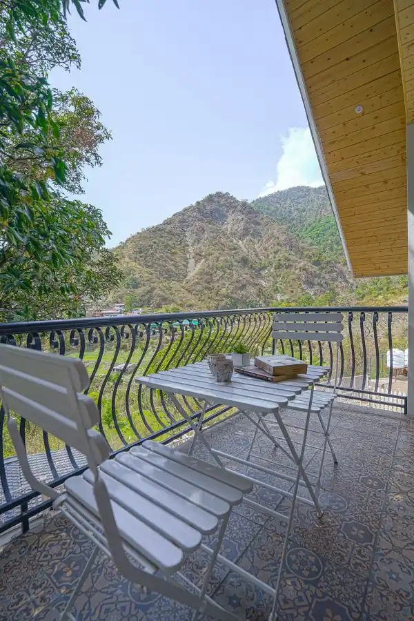 SaffronStays Woodpeckers Perch, Dehradun