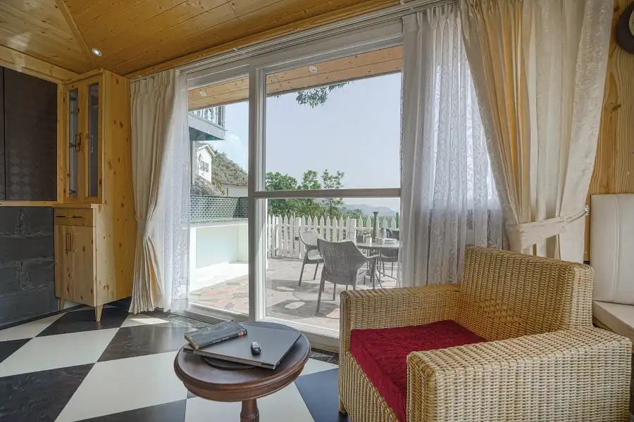 SaffronStays Woodpeckers Suite, Dehradun