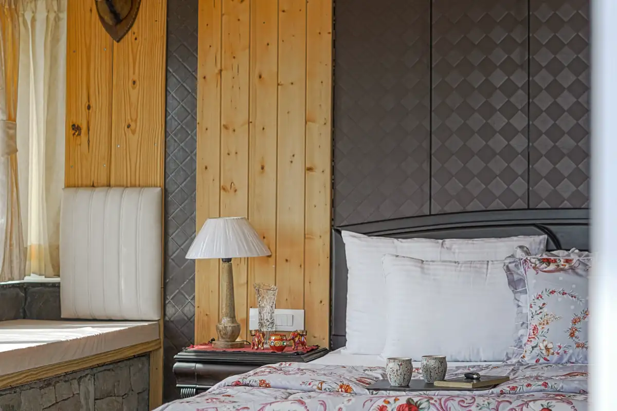 SaffronStays Woodpeckers Suite, Dehradun