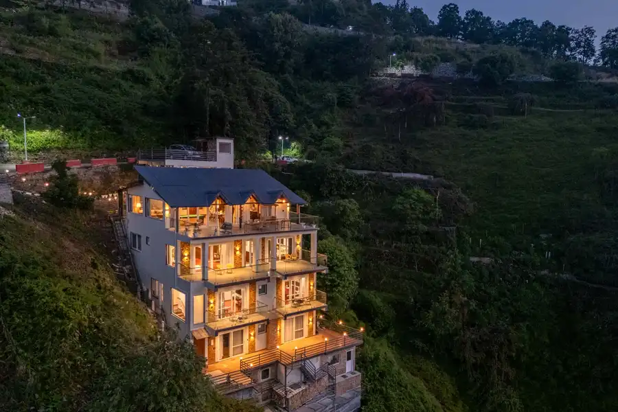 Sage @ The Cloudberry Crest, Nainital