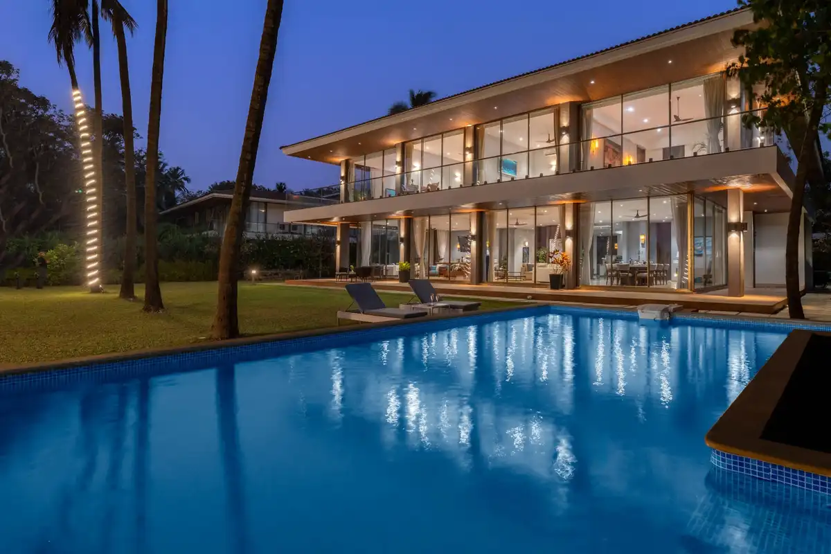 Sapphire Shores Beachfront Villa, Alibaug