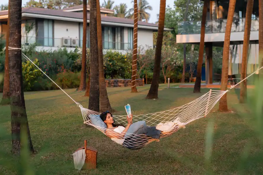 Sapphire Shores Beachfront Villa, Alibaug