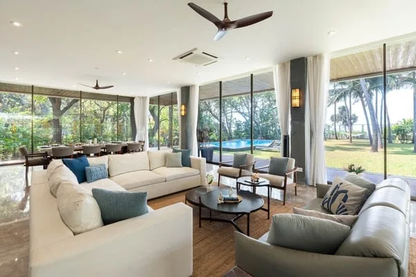 Sapphire Shores Beachfront Villa, Alibaug