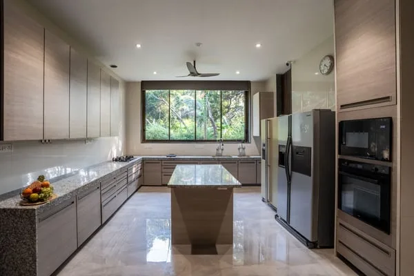 Sapphire Shores Beachfront Villa, Alibaug