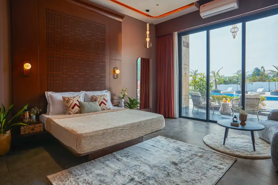 Saya Infinity, Karjat