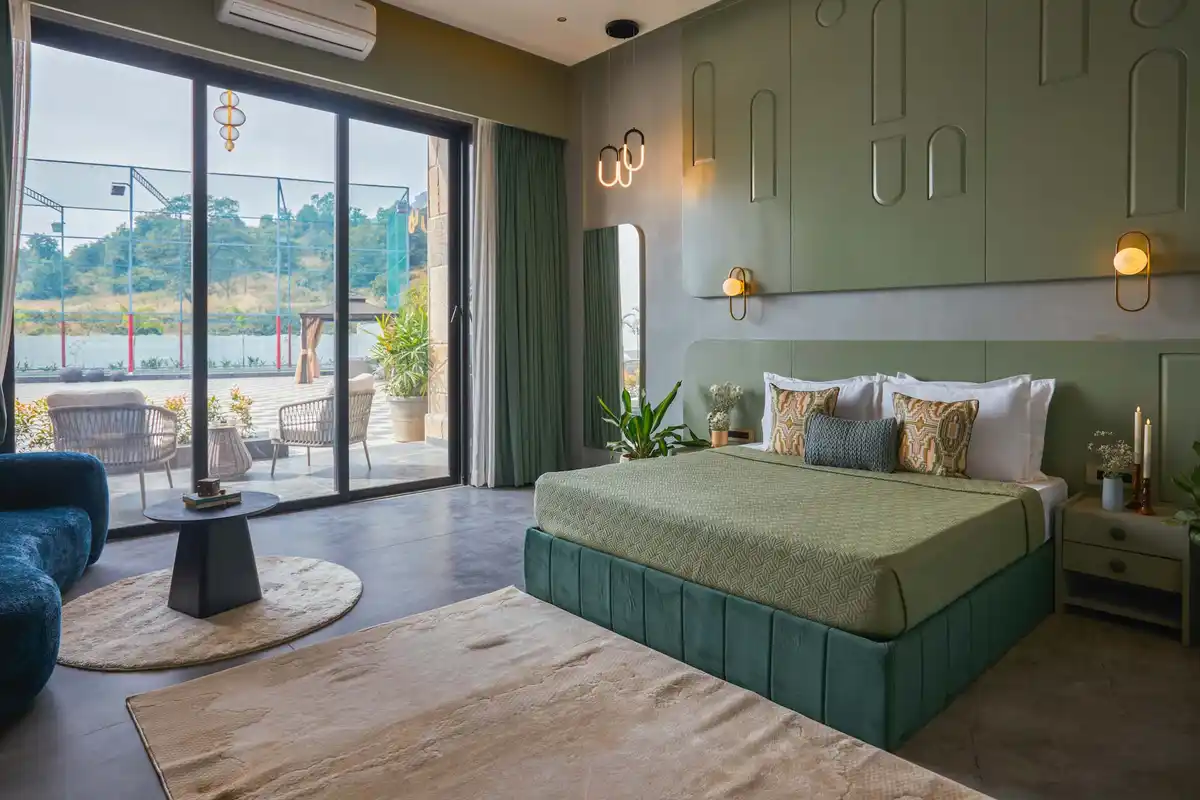 Saya Infinity, Karjat
