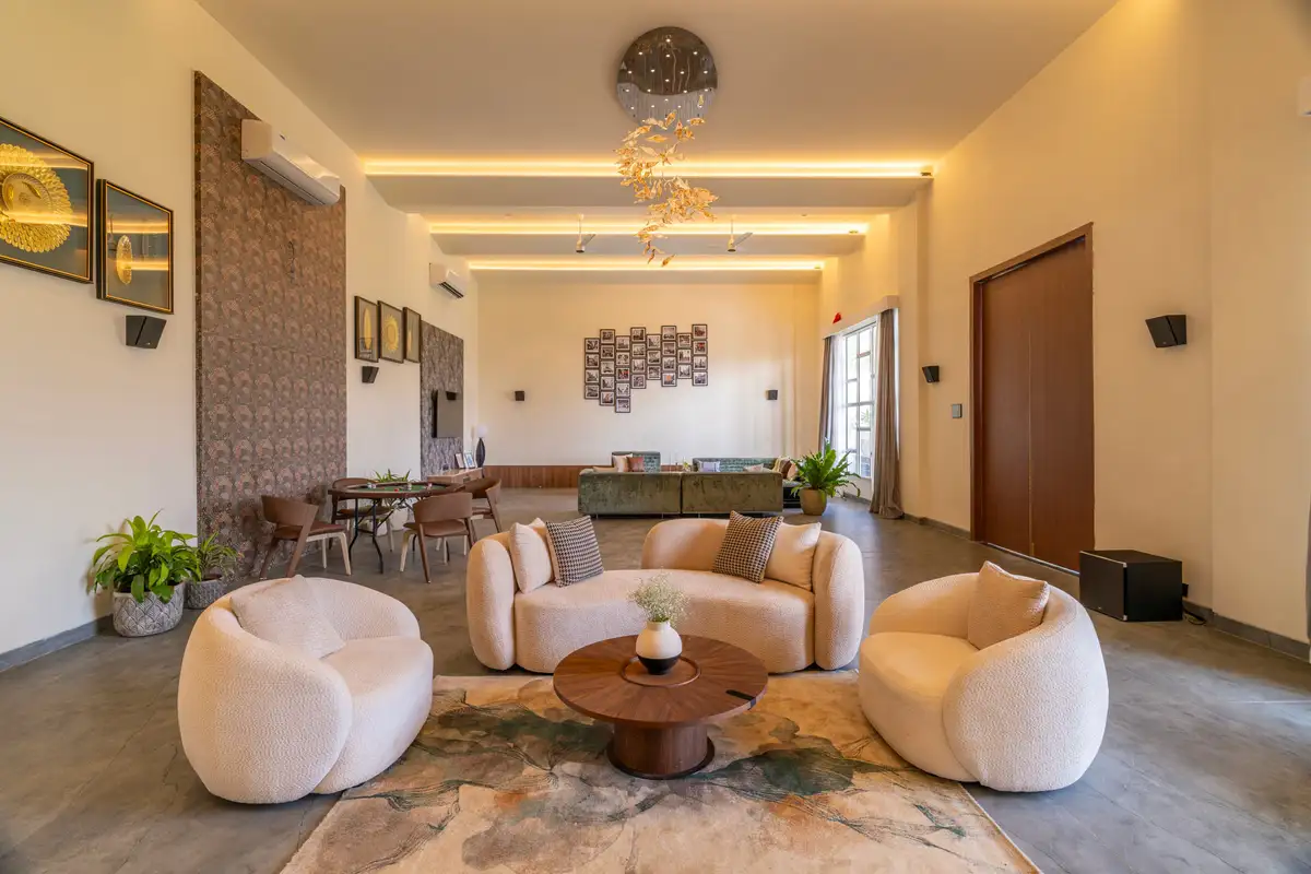 Saya Infinity, Karjat