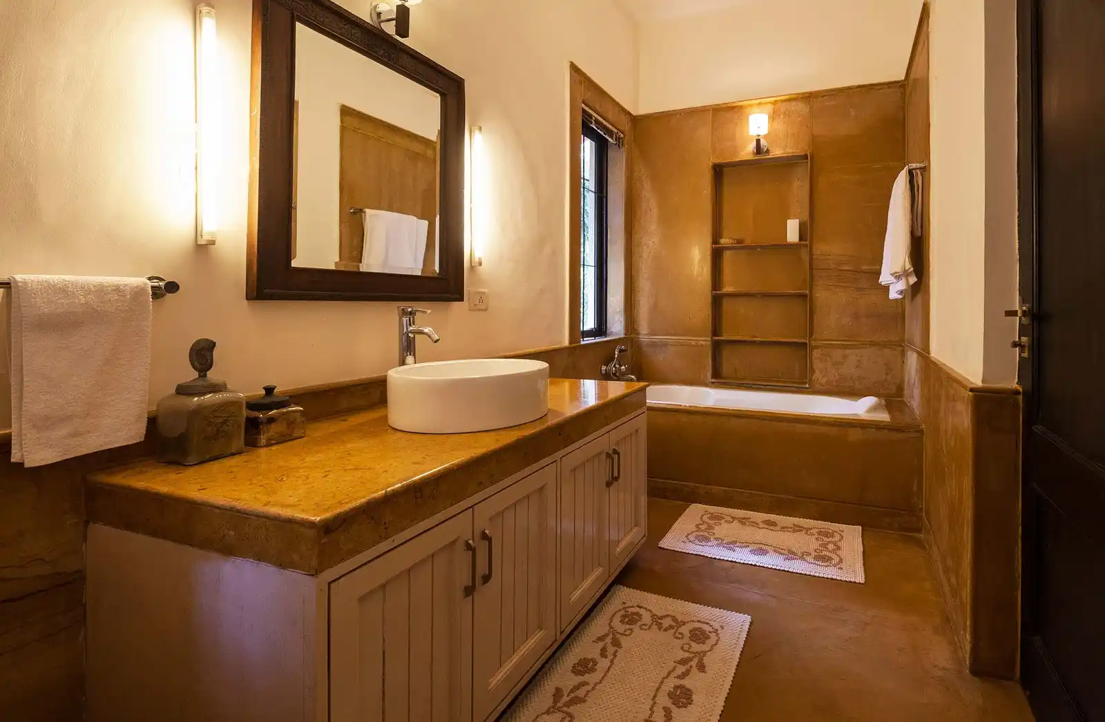 Scarlett @ La Bougainvillea – Heritage Home, North Goa