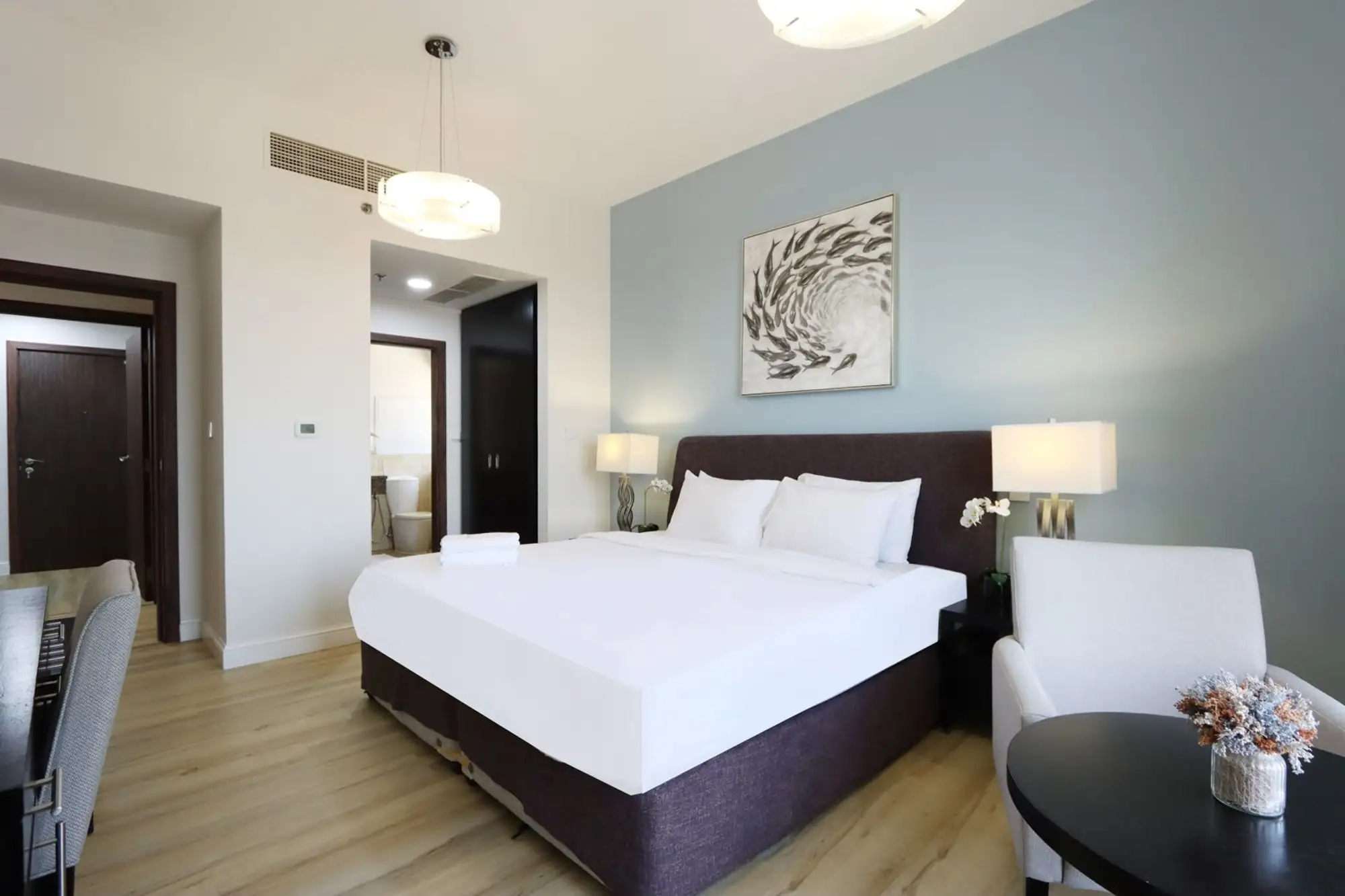 Scenic 2BHK with Amazing Marina Views, Dubai