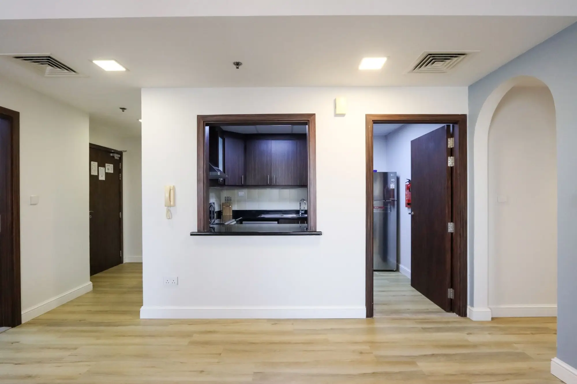 Scenic 2BHK with Amazing Marina Views, Dubai
