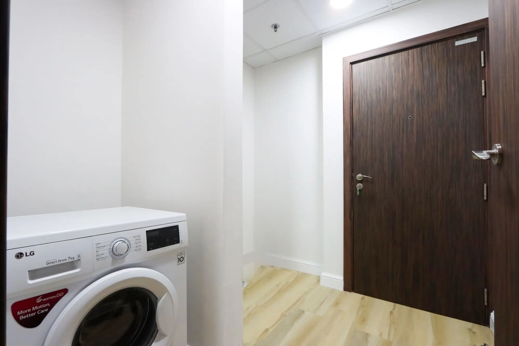 Scenic 2BHK with Amazing Marina Views, Dubai