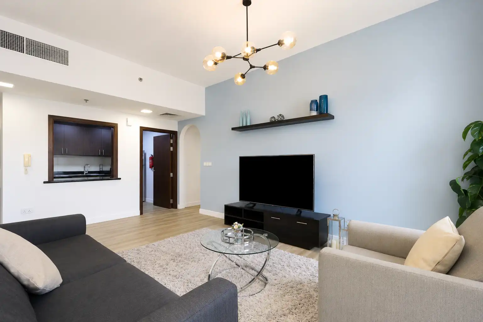 Scenic 2BHK with Amazing Marina Views, Dubai