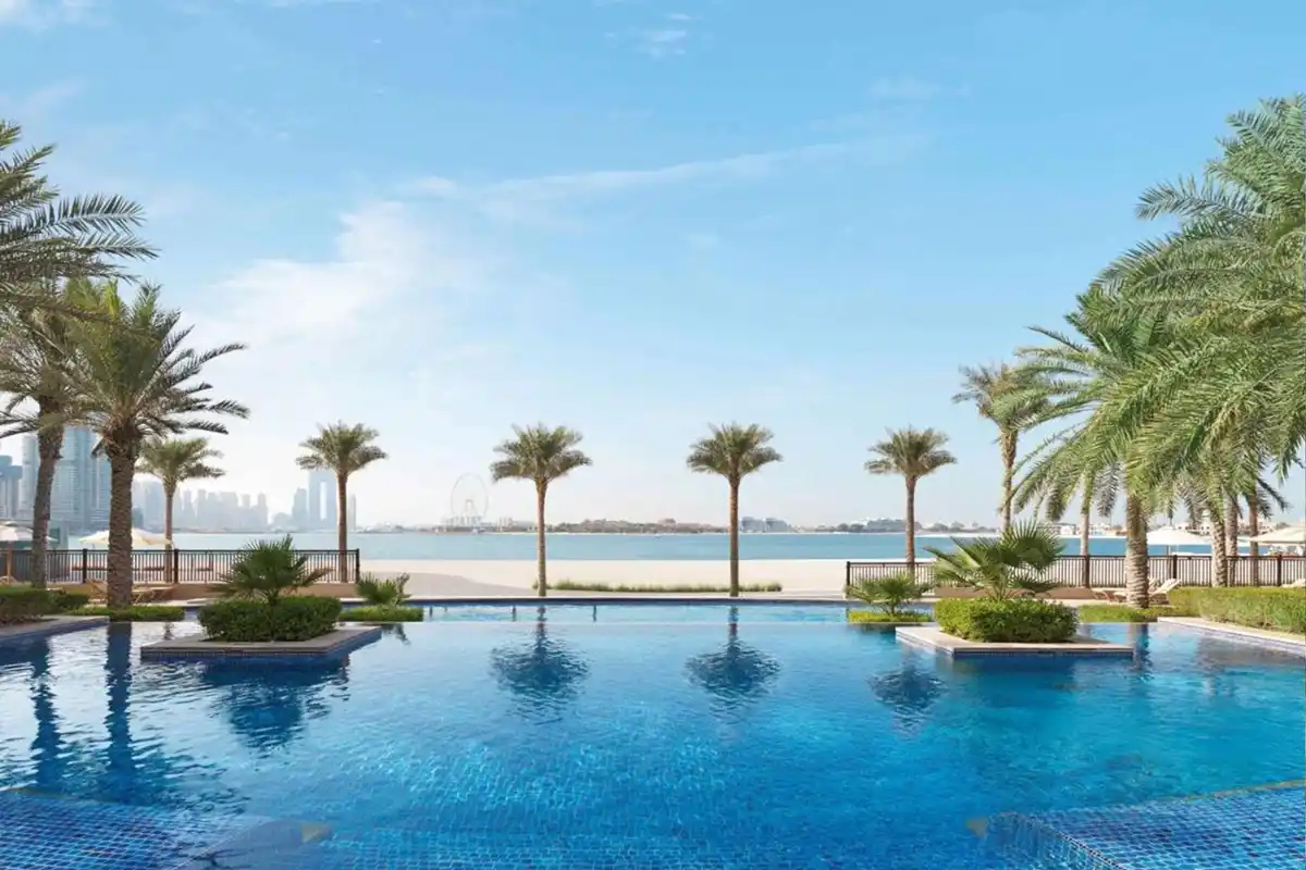 Seaside Studio in Palm Jumeirah, Beach Access, Dubai