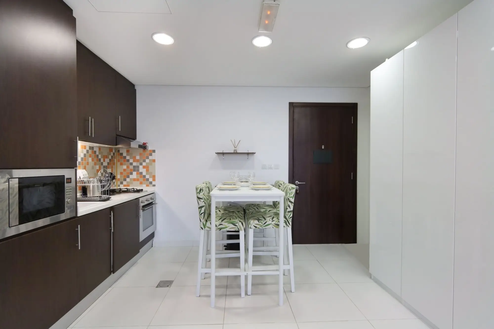Seaside Studio in Palm Jumeirah, Beach Access, Dubai