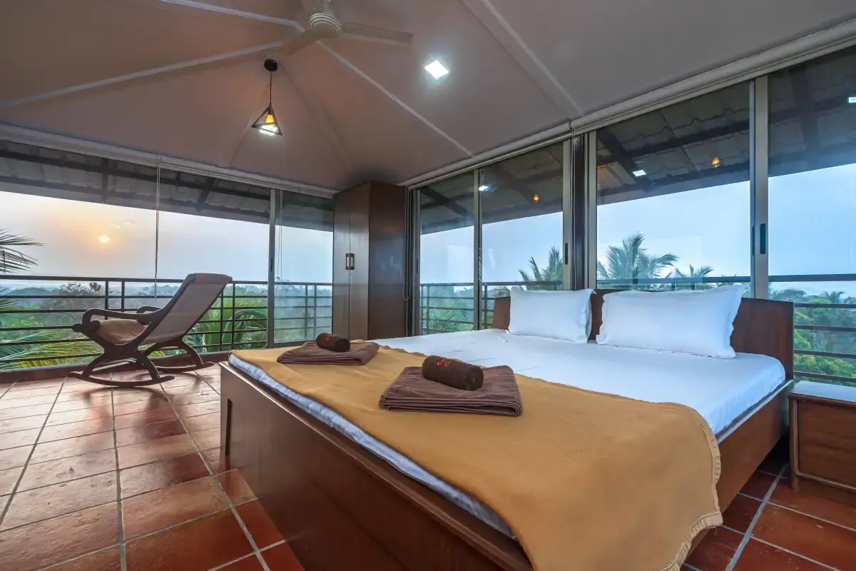 Serene Retreat (Glass Room), Alibaug