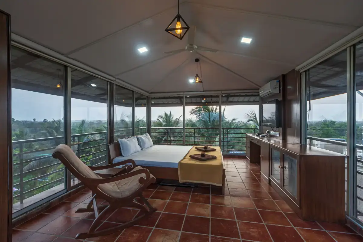 Serene Retreat (Glass Room), Alibaug