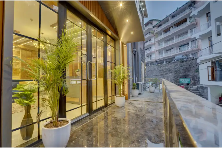 Serene Woods Hotel, Kasauli
