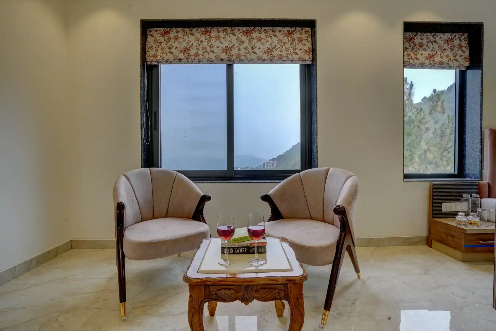 Serene Woods Hotel, Kasauli