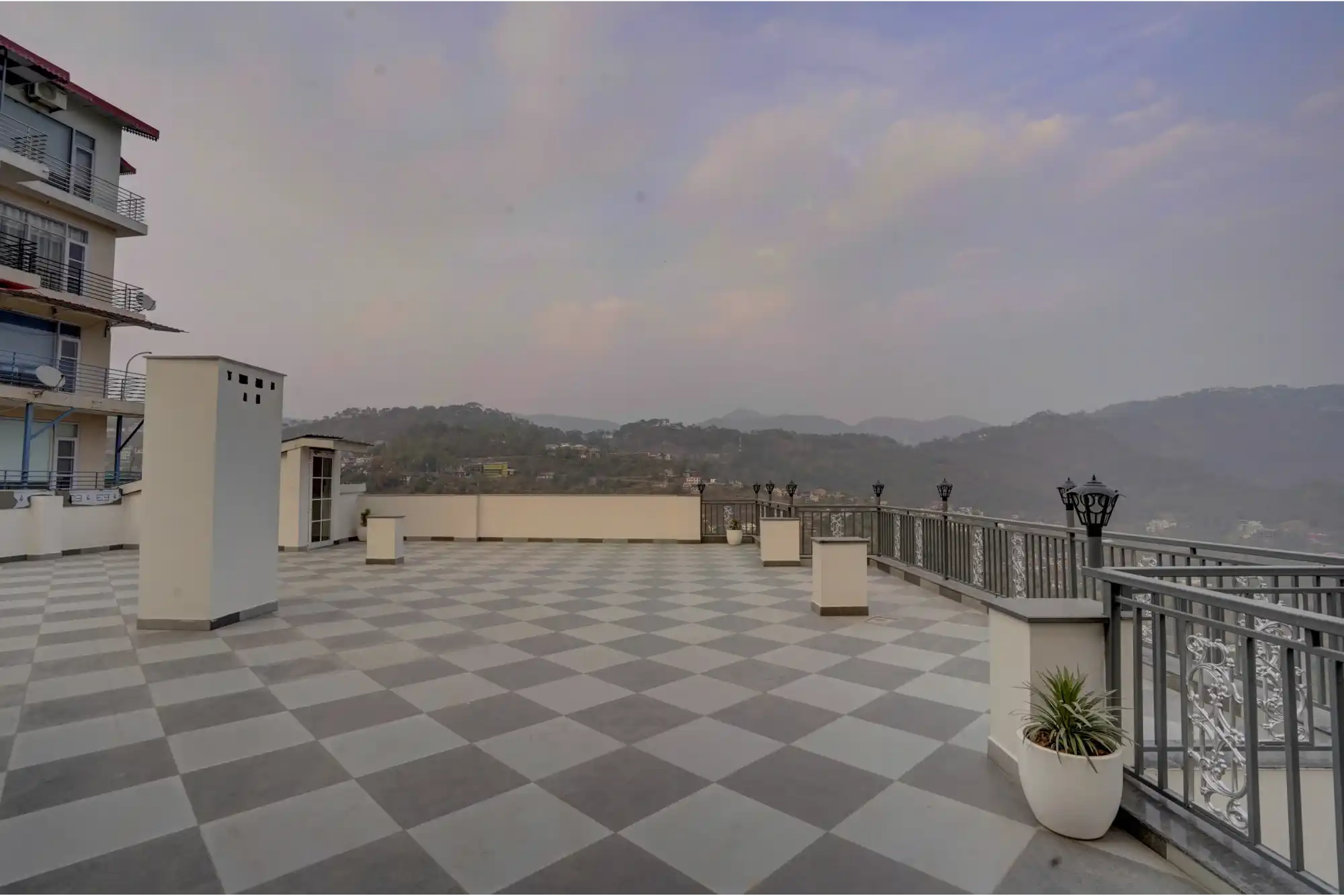 Serene Woods Hotel, Kasauli