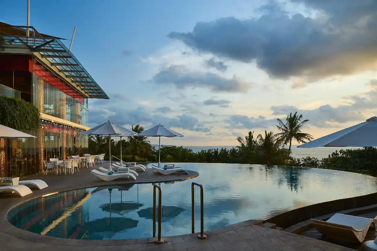 Sheraton Bali Kuta Resort Swimming Pool