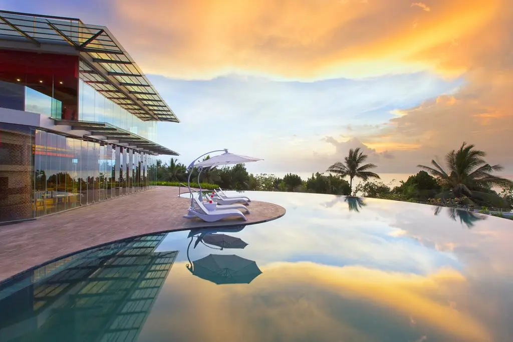 Sheraton Bali Kuta Resort Facade