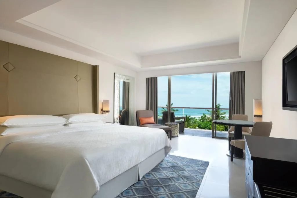 Sheraton Bali Kuta Resort Facade