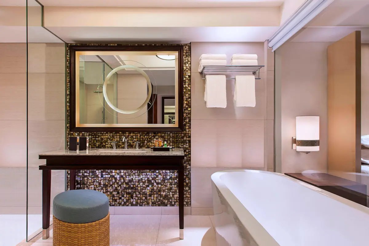 Sheraton Bali Kuta Resort Bathroom