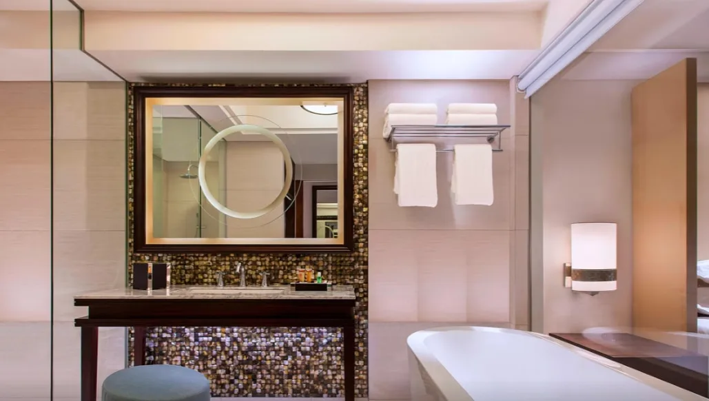 Sheraton Bali Kuta Resort Bathroom