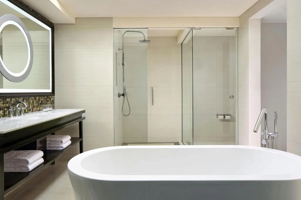 Sheraton Bali Kuta Resort Bathroom