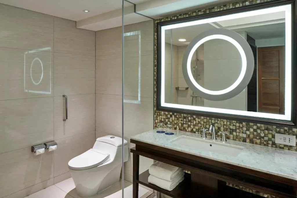 Sheraton Bali Kuta Resort Bathroom