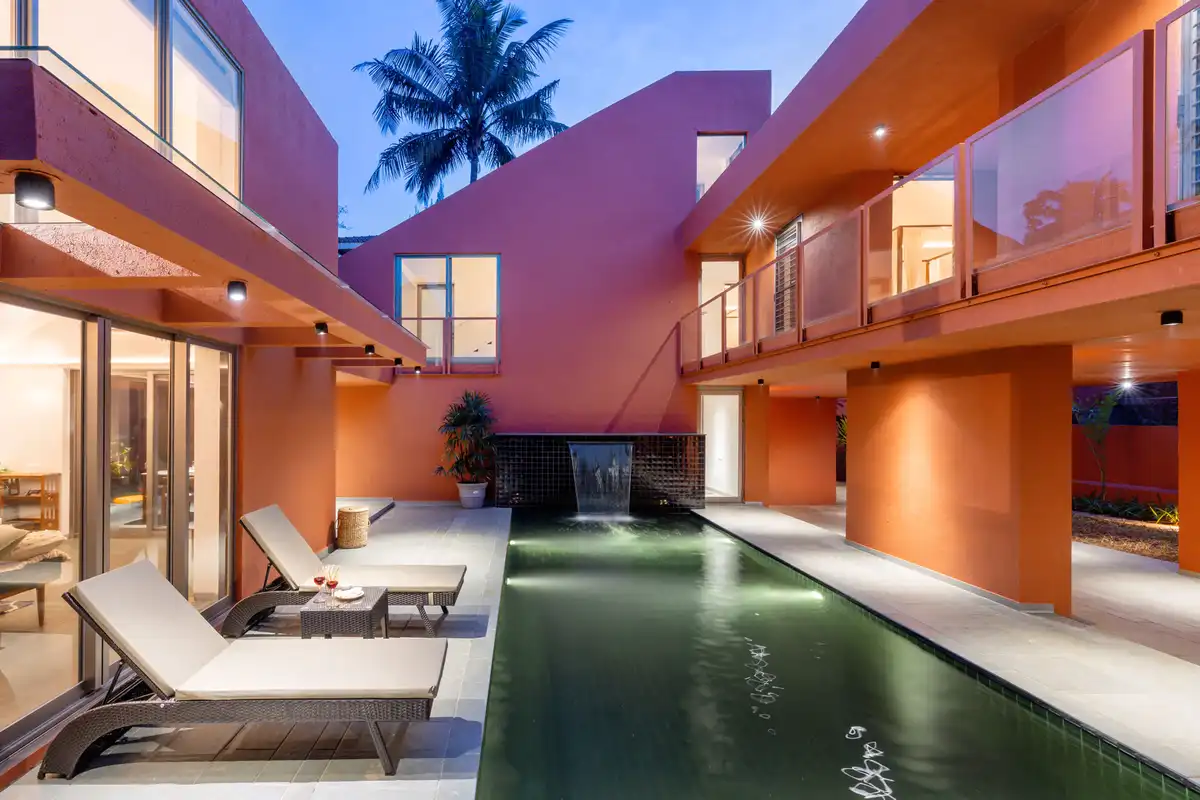 Sienna Breeze, Lonavala