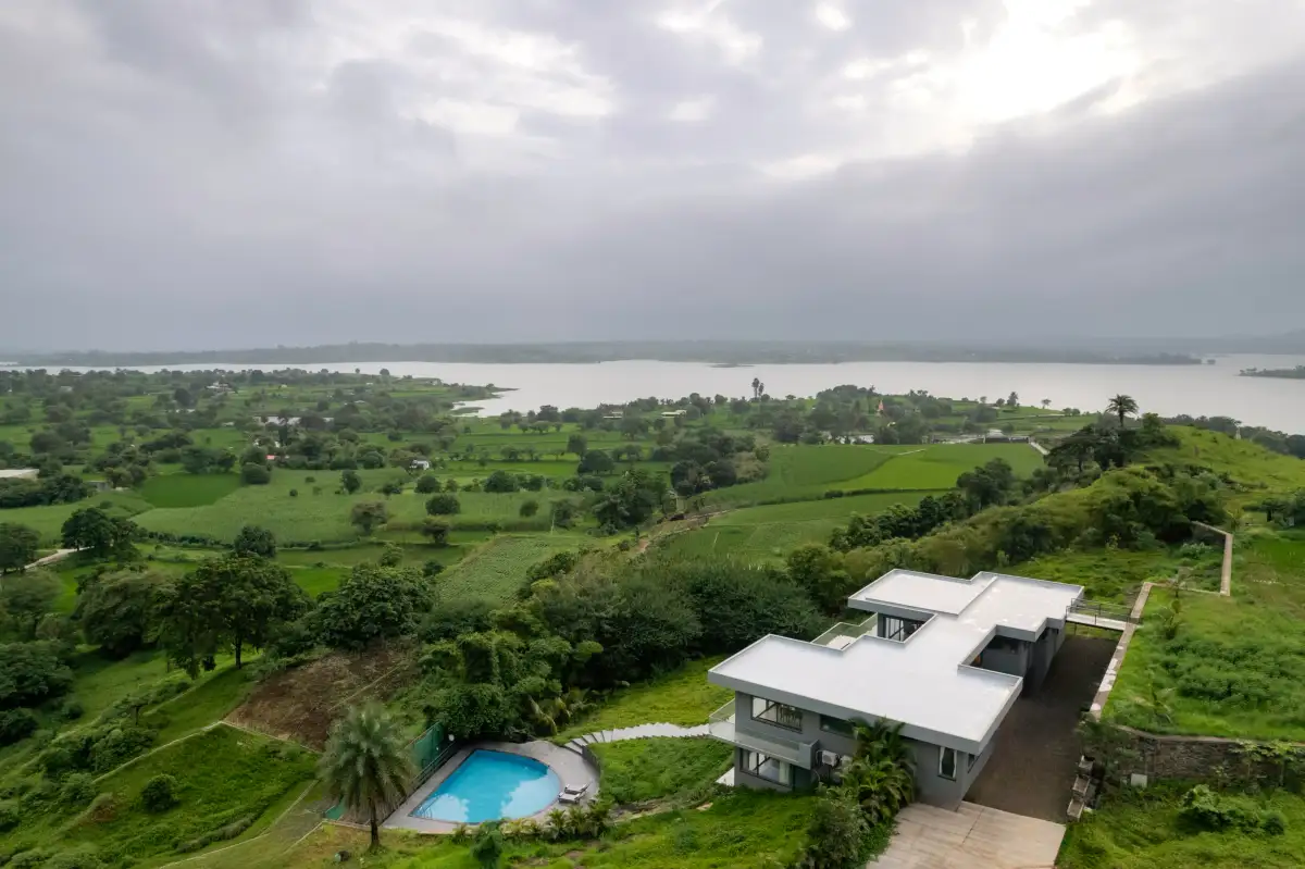 SilverGlass Lakeview, Igatpuri