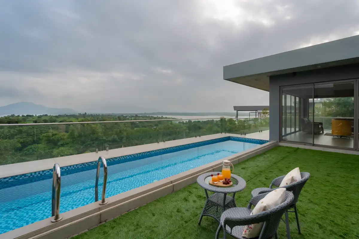 SilverGlass Lakeview, Igatpuri