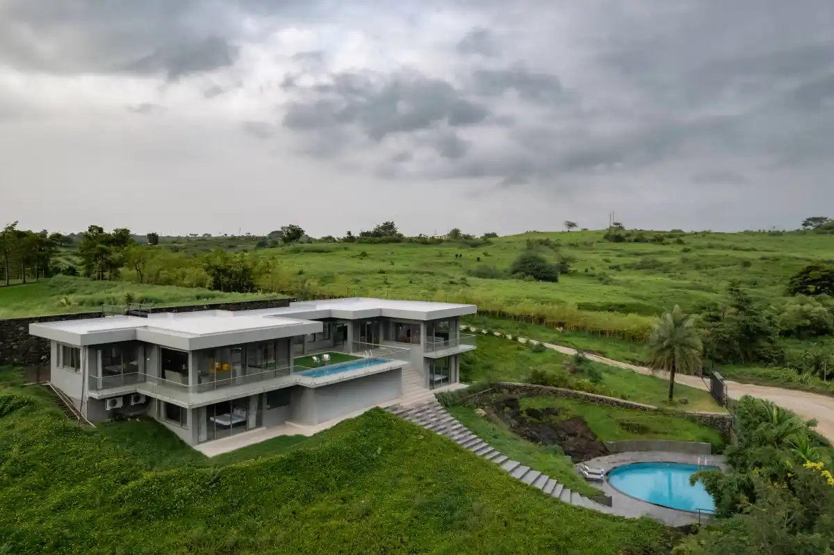 SilverGlass Lakeview, Igatpuri