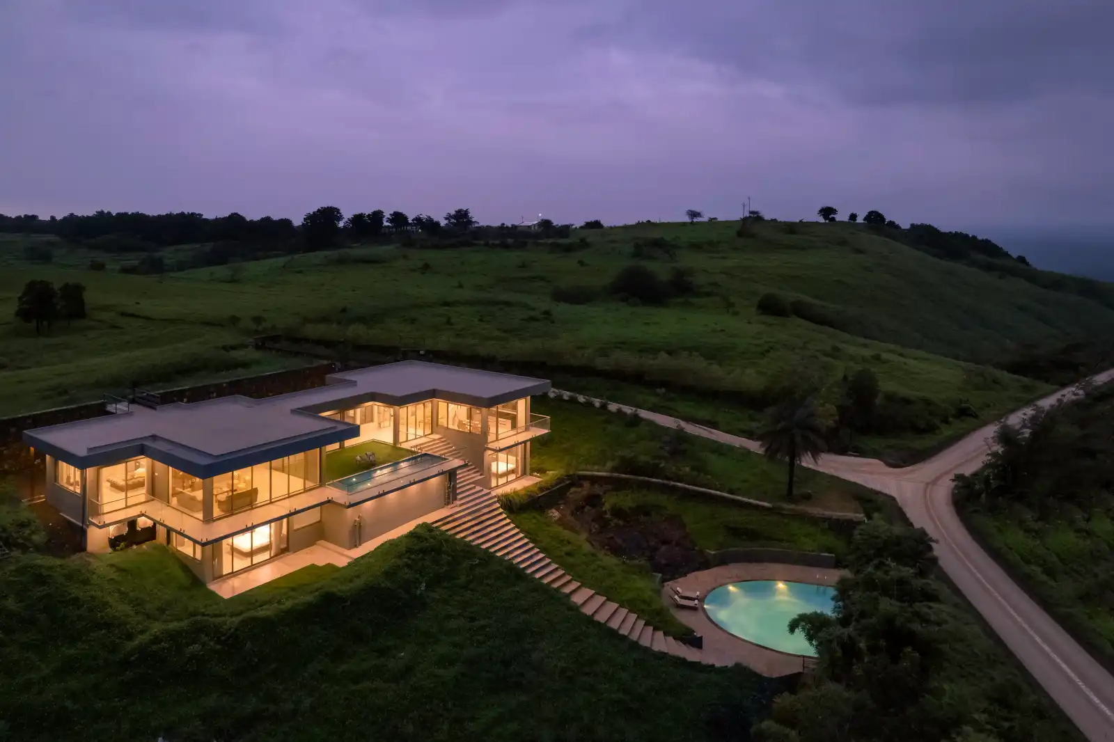 SilverGlass Lakeview, Igatpuri