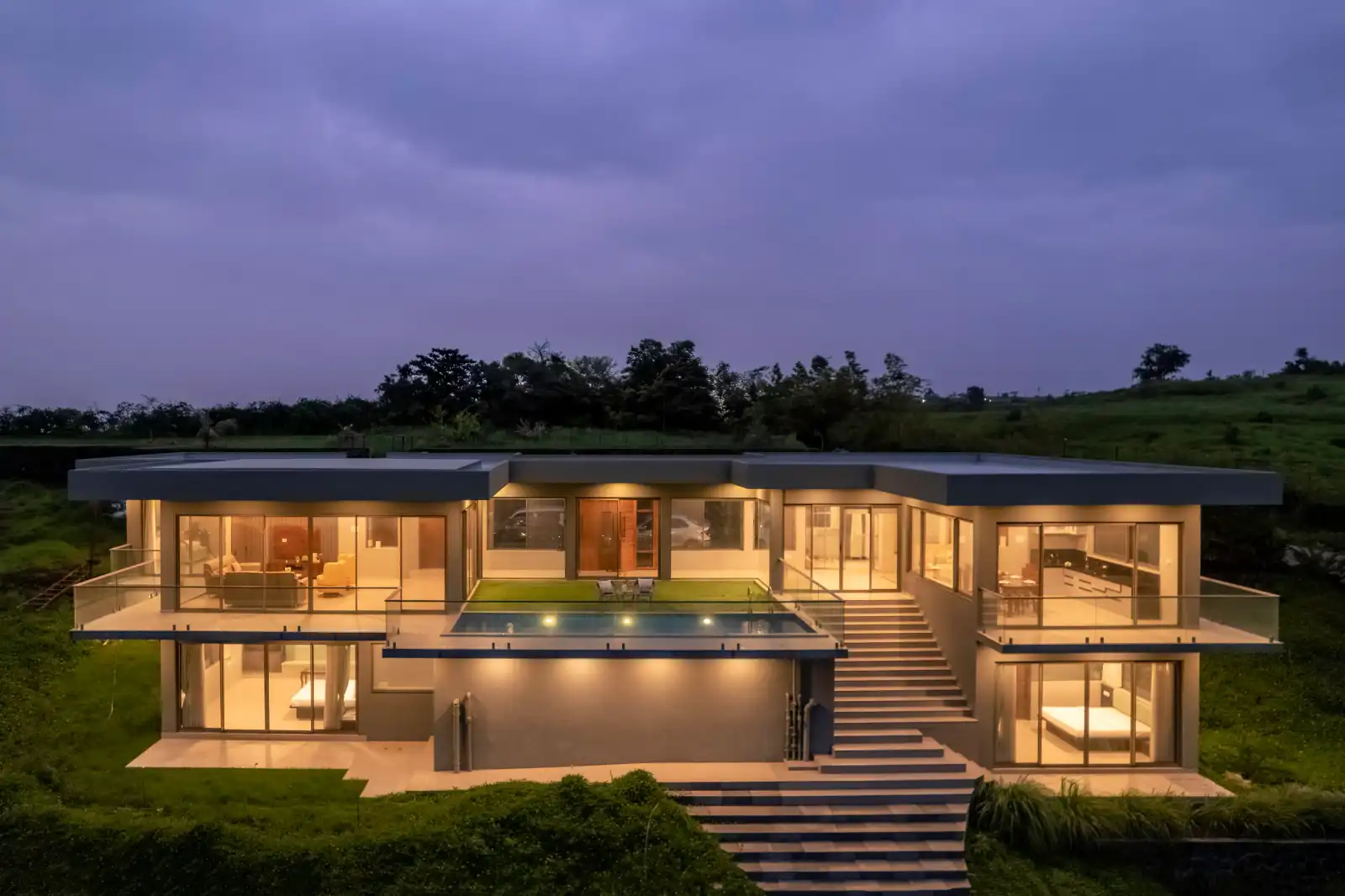 SilverGlass Lakeview, Igatpuri