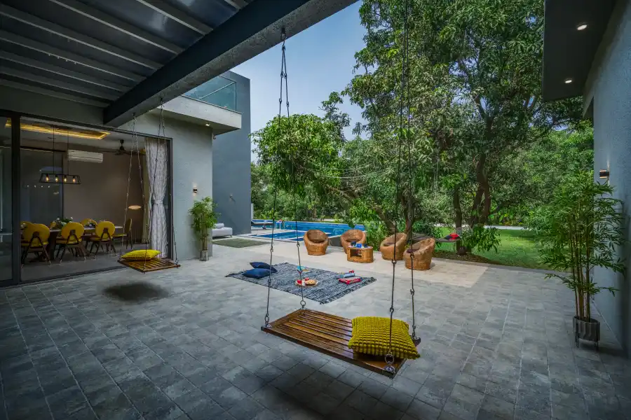 Six Degrees, Alibaug
