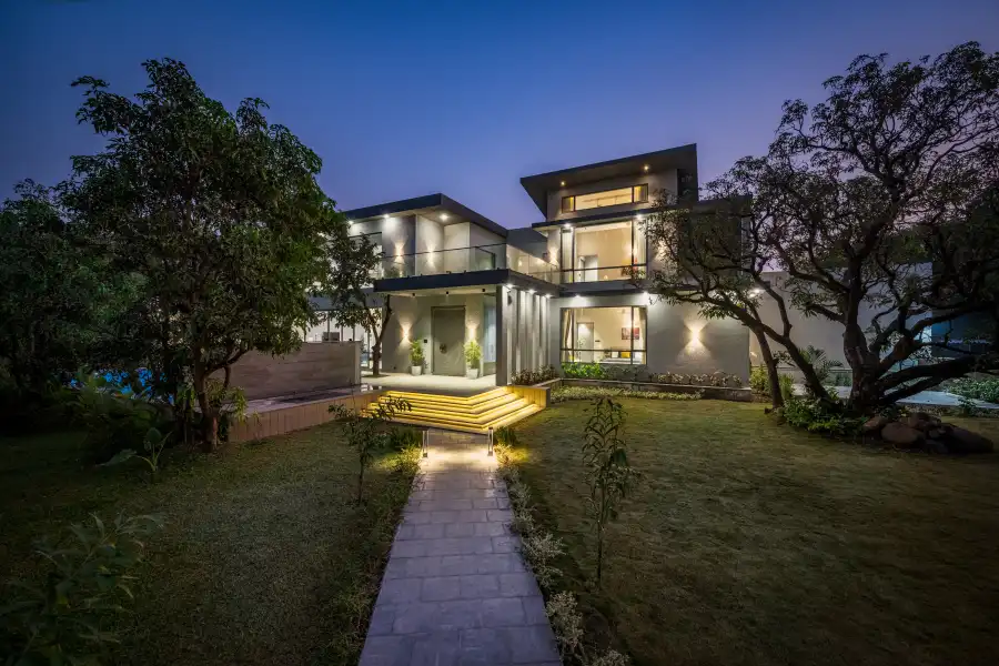 Six Degrees, Alibaug