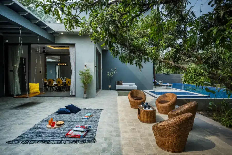 Six Degrees, Alibaug