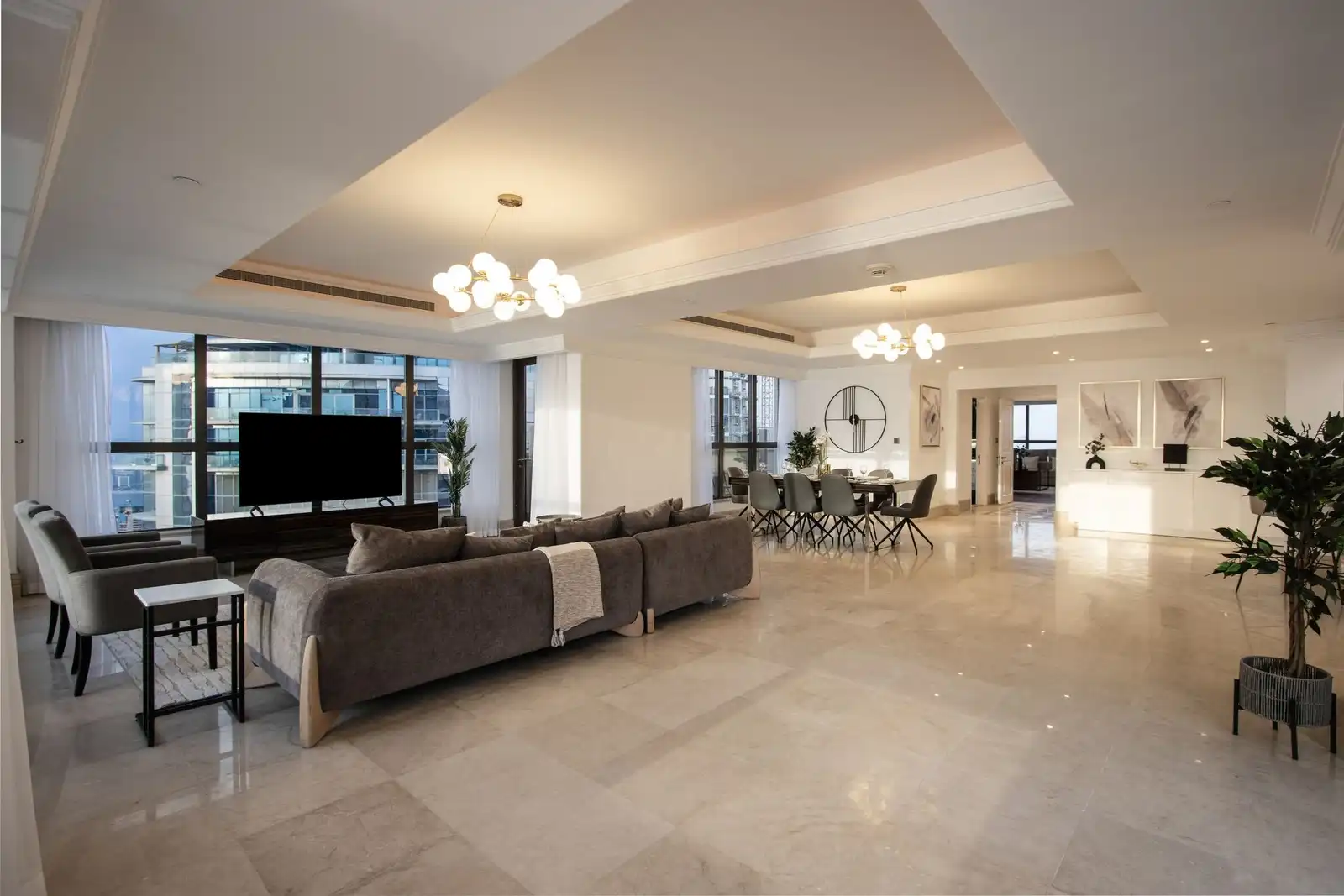 Sky-High Duplex Penthouse, Dubai