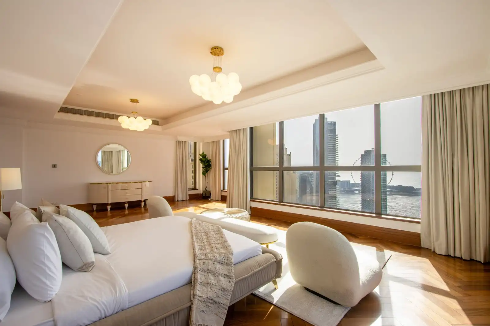 Sky-High Duplex Penthouse, Dubai