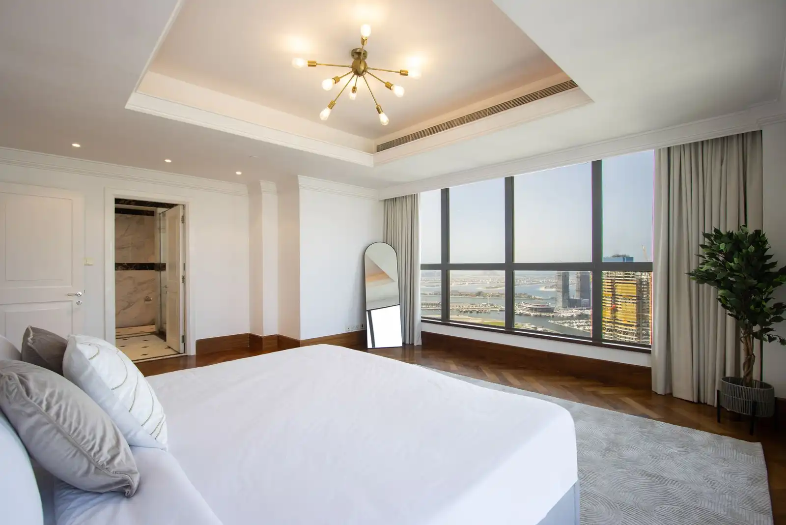 Sky-High Duplex Penthouse, Dubai