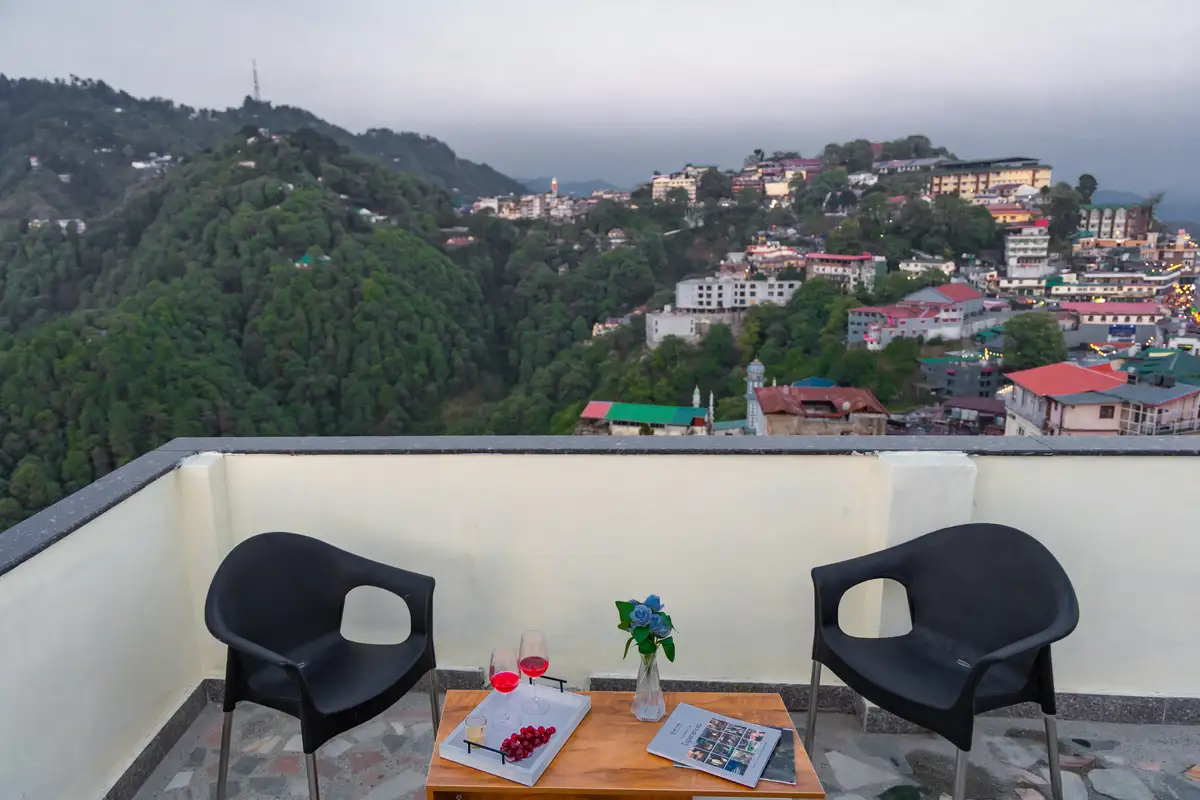Snowdrop Glamps, Mussoorie