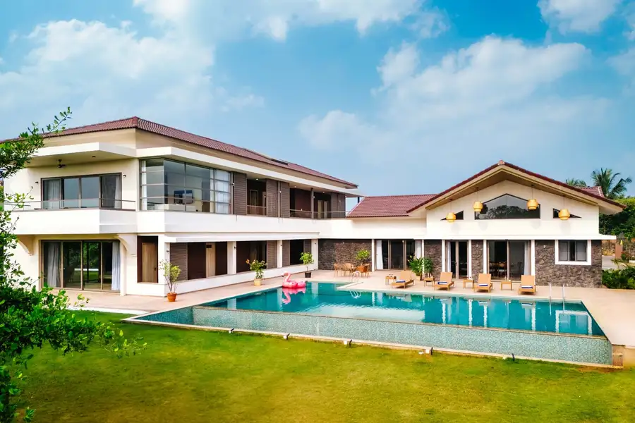 Solaris, Alibaug