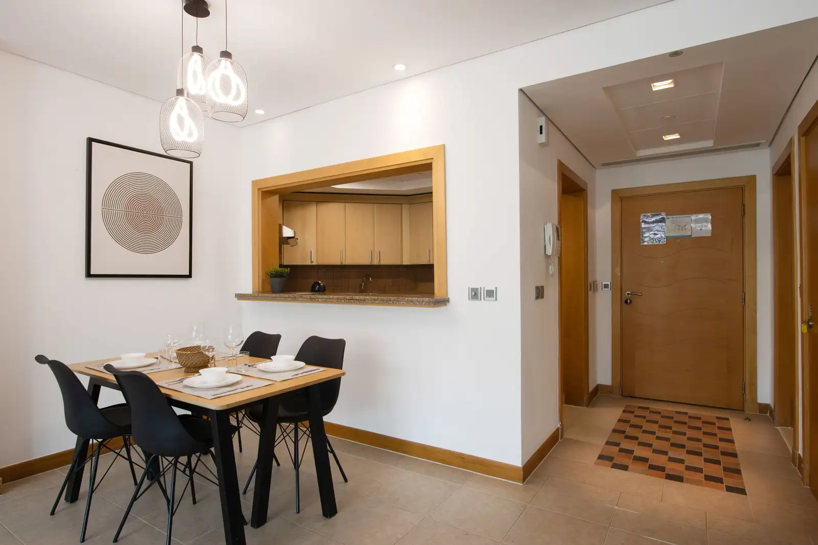 Spacious 1 BR in Shoreline Near Palm Mall, Dubai