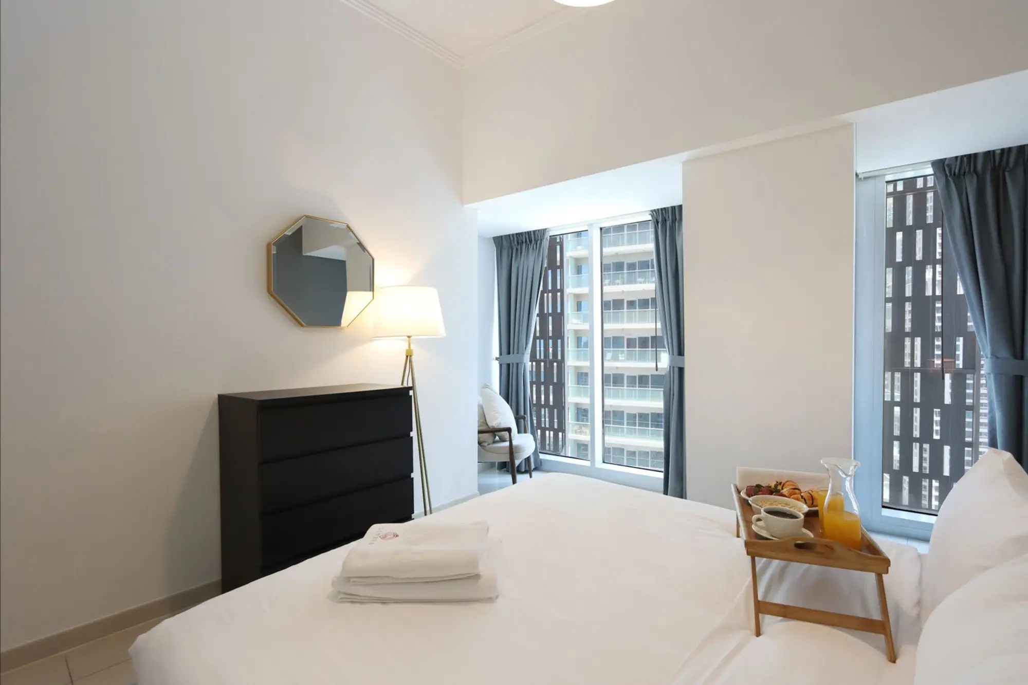 Spacious 2 BR in Dubai Marina with Balcony, Dubai