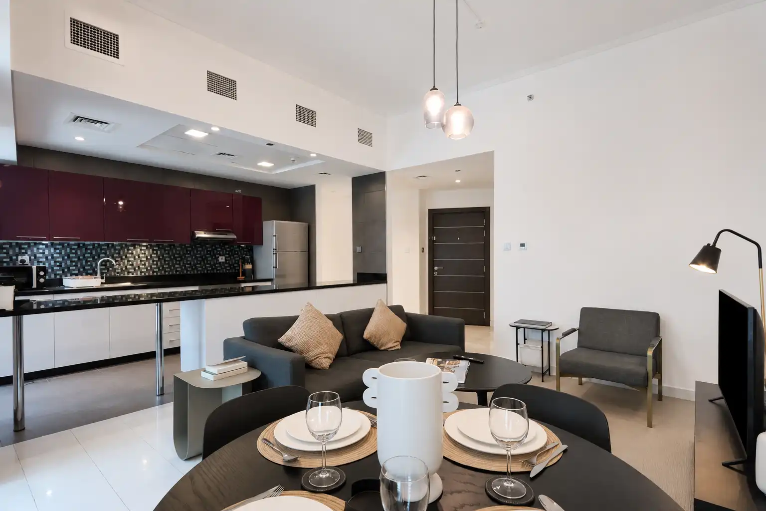 Spacious 2 BR in Dubai Marina with Balcony, Dubai