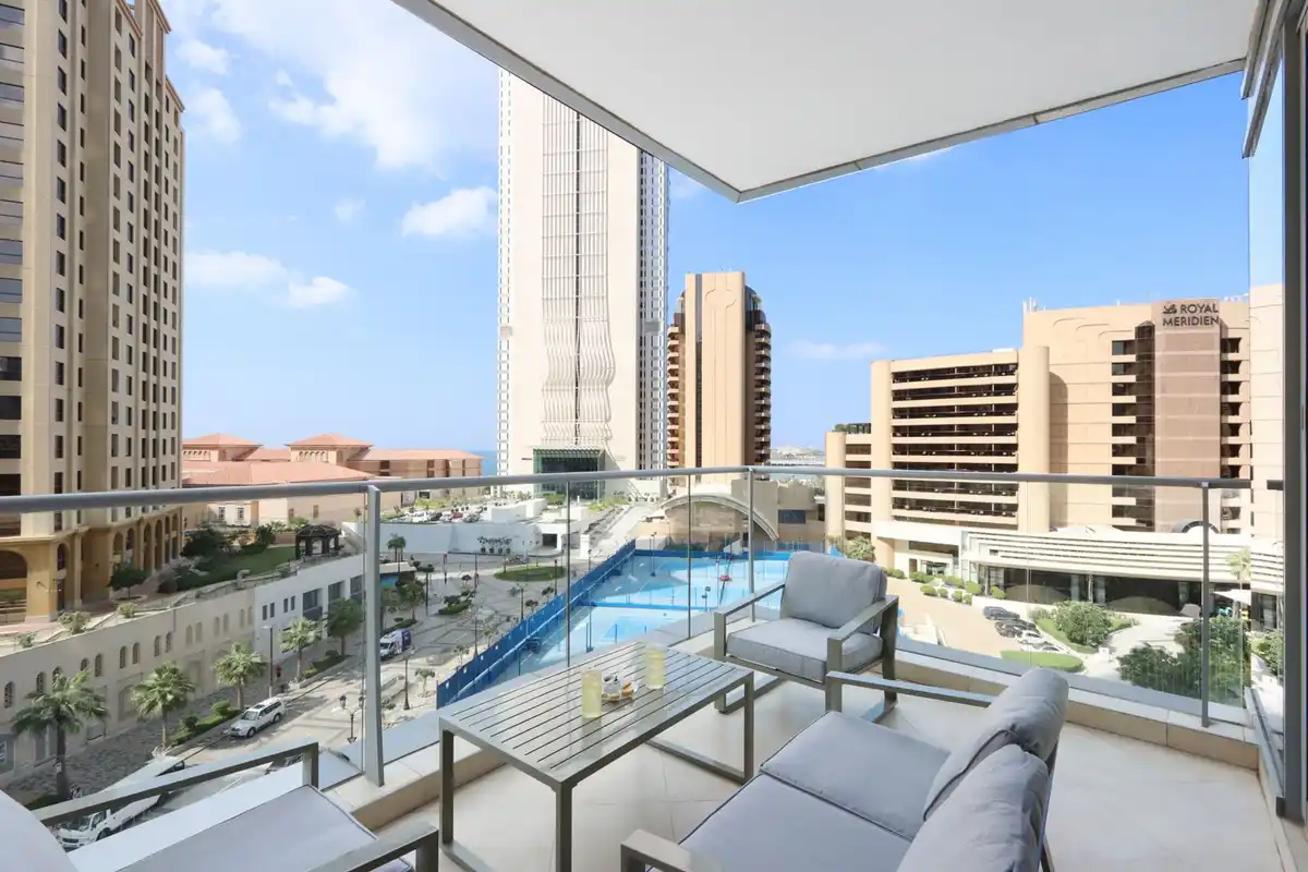 Spacious 3BR in Marina, Steps to the Beach, Dubai